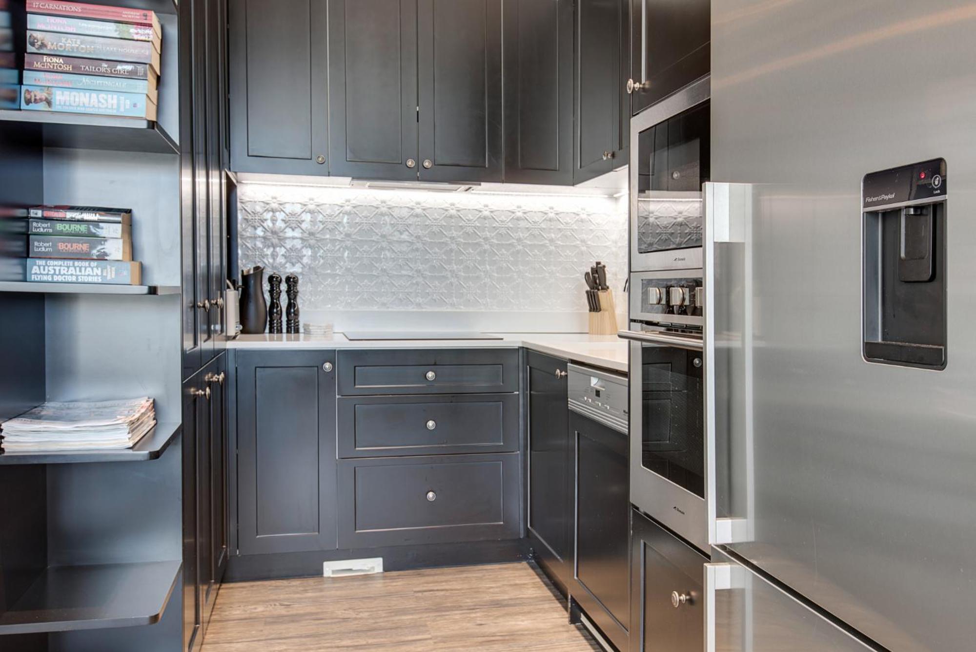 Apartment Mountain Retreat, Steps From Train Station *